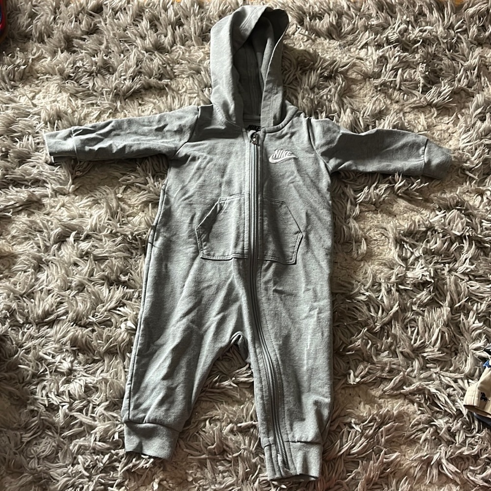 Nike baby hand footed onesie 6 months